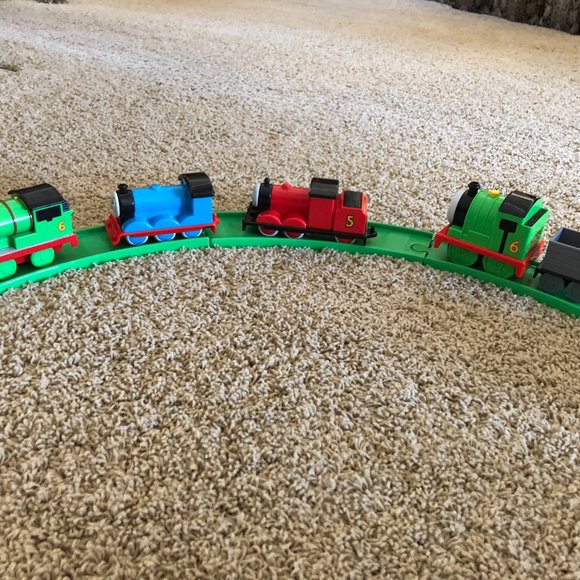 My First Thomas The Train Set - Picture 6 of 10